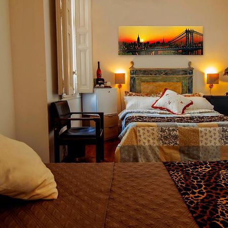 מדריד Alfonso VI , Plaza Mayor Apartaments & Rooms מראה חיצוני תמונה