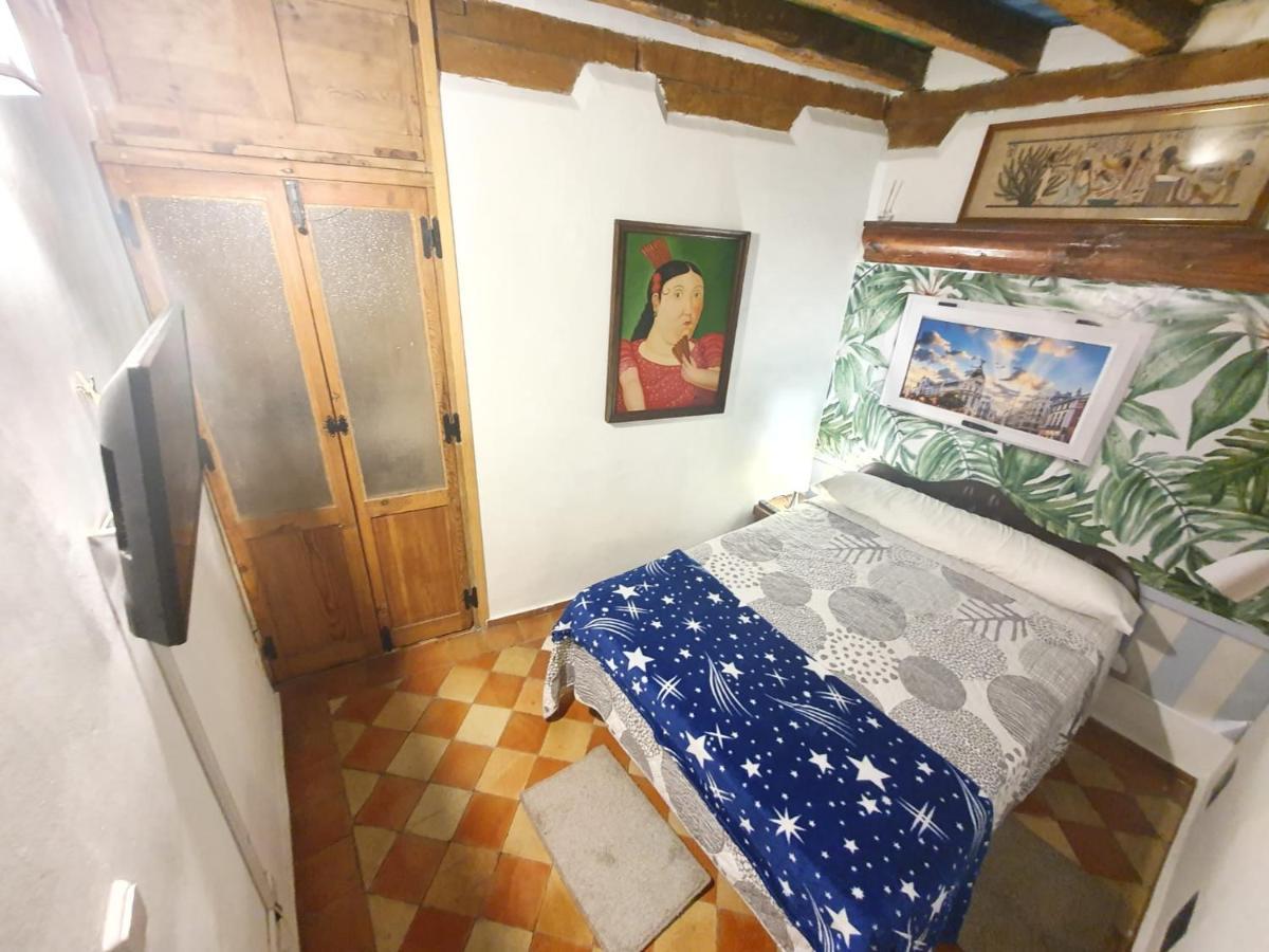 מדריד Alfonso VI , Plaza Mayor Apartaments & Rooms מראה חיצוני תמונה